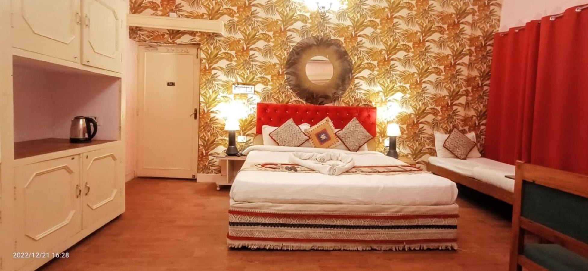 Hotel Pink Palace Jaipur Ngoại thất bức ảnh