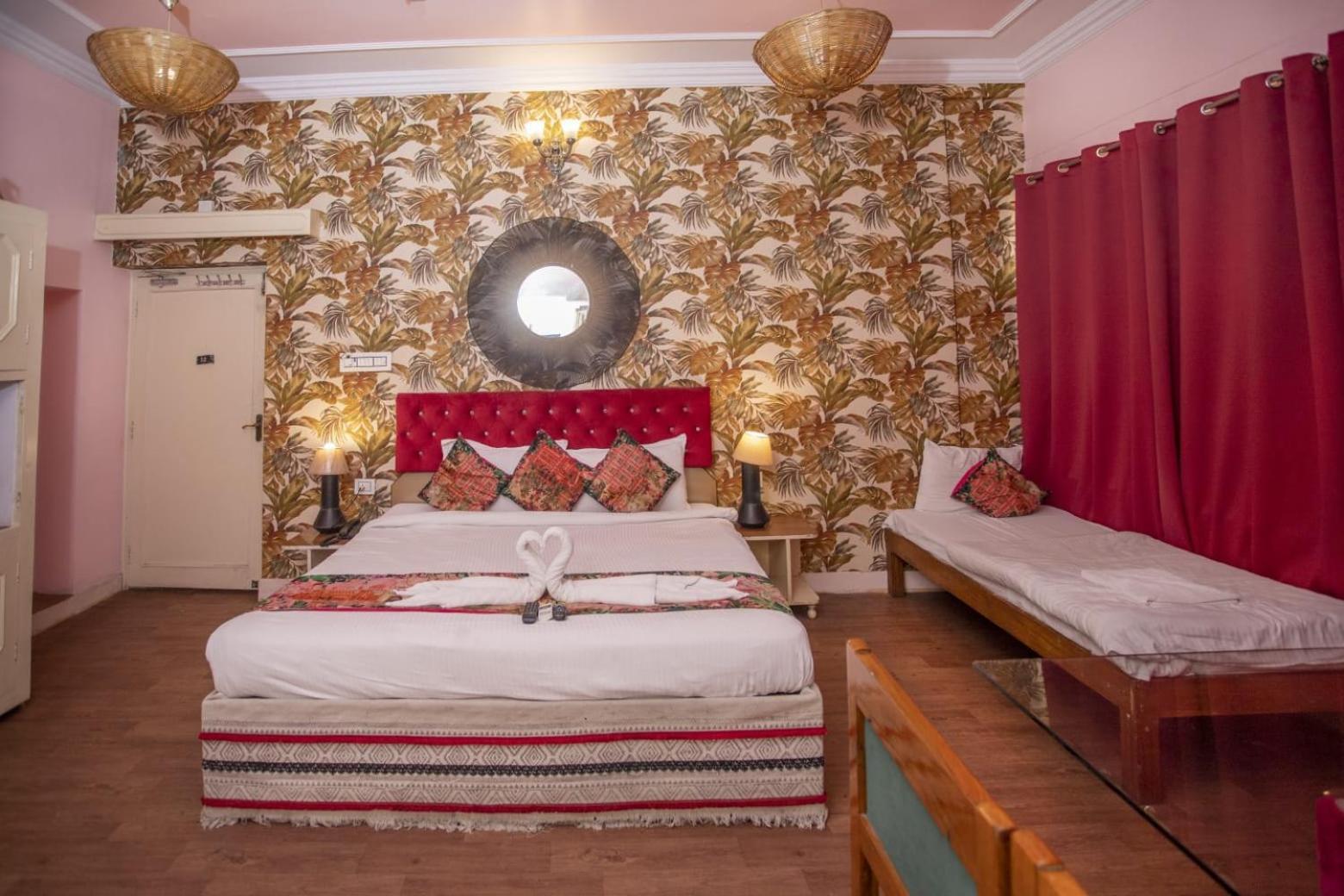 Hotel Pink Palace Jaipur Ngoại thất bức ảnh